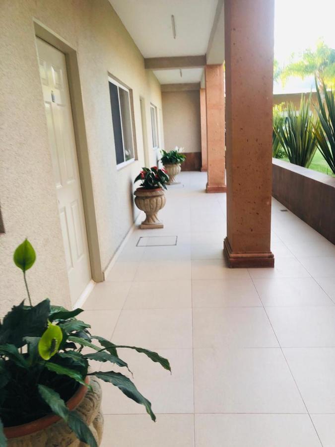 Hotel Los Vergeles Villa Hidalgo  ภายนอก รูปภาพ